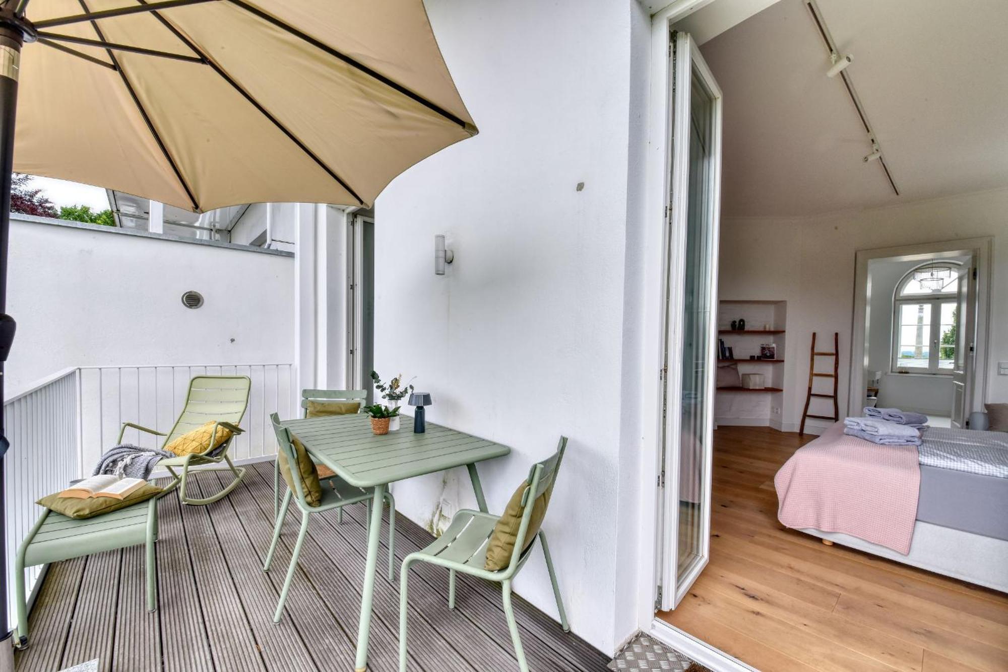 Ferienwohnung Fuerst Malte Loft I Design & Pool Putbus Esterno foto